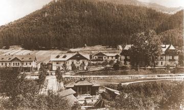 Fatra, Šíp a kúpeľný dom Fürdő Fatra, Šíp a kúpeľný dom Fürdő