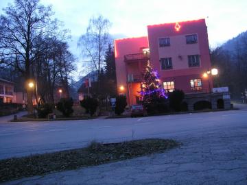 09-12-14 Námestie ešte bez snehu 09-12-14 Námestie ešte bez snehu